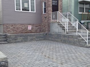 78 W 7th St, Bayonne, NJ 07002