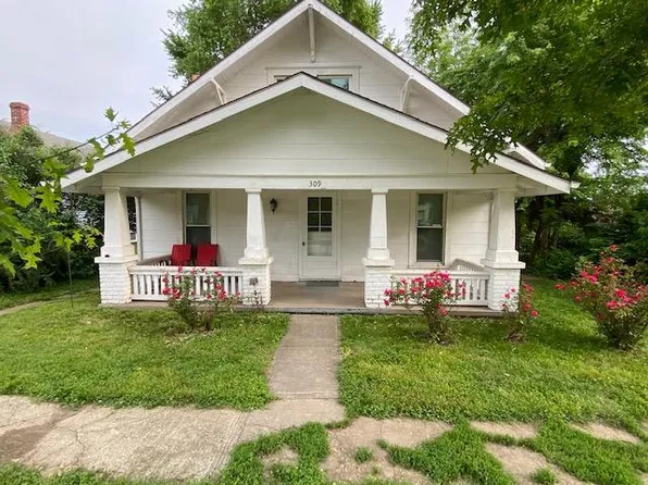 309 E Mississippi St #A, Liberty, MO 64068