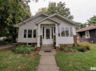 416 N 7th St, Auburn, IL 62615