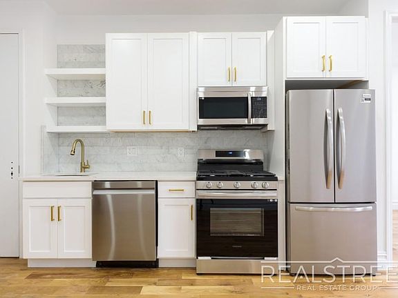 4th image of 312 Linden St Floor 2