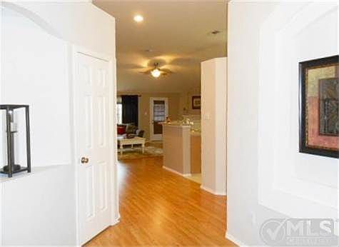2nd image of 340 Tanglewood Pl