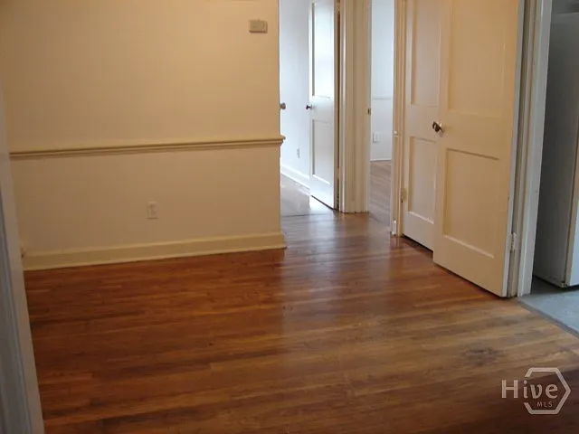 1208 E Victory Dr #2 — Photo 5