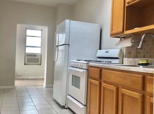 25-52 34th St #20R, Astoria, NY 11103