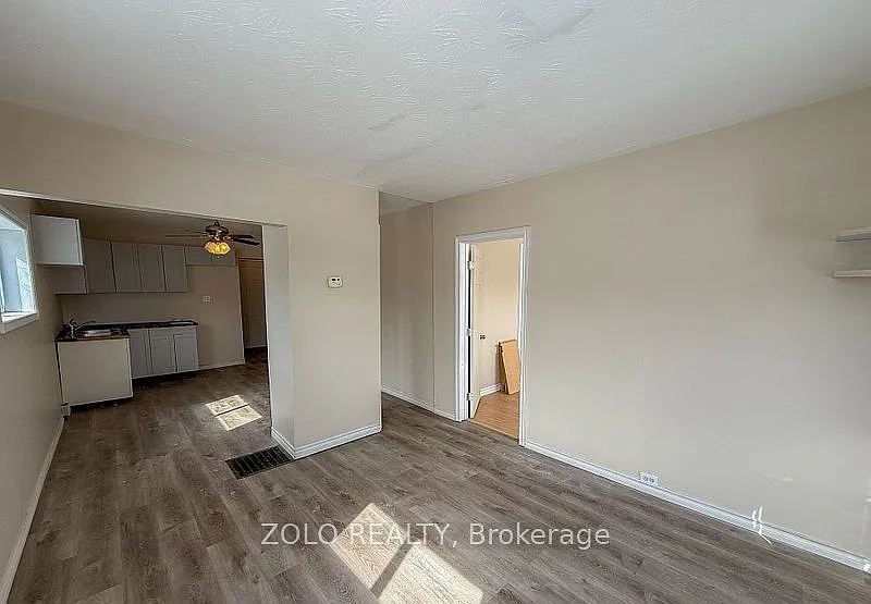3 bed, $2,300 — Photo 3