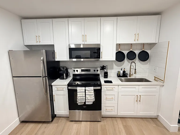 2941 Adriatic Ave — Photo 8