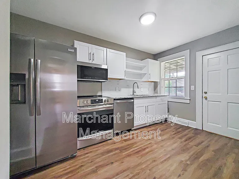 11B Harrington Ave — Photo 10