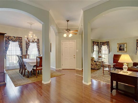 5th image of 120 Sunset Cir