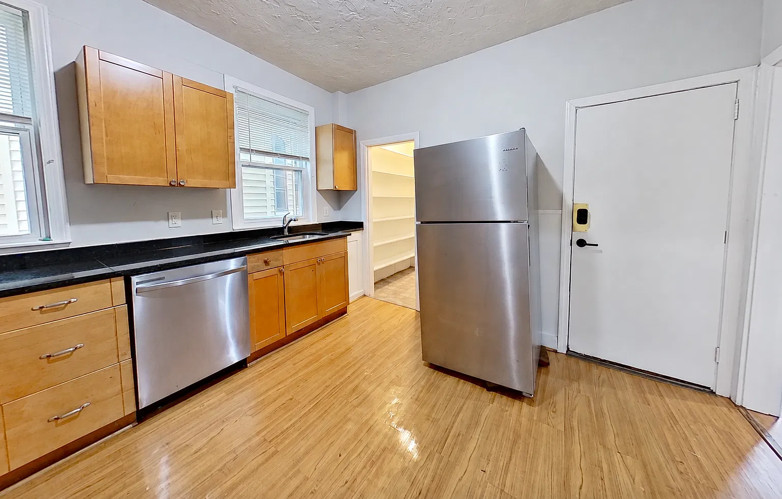 53 Hillside St — Photo 2