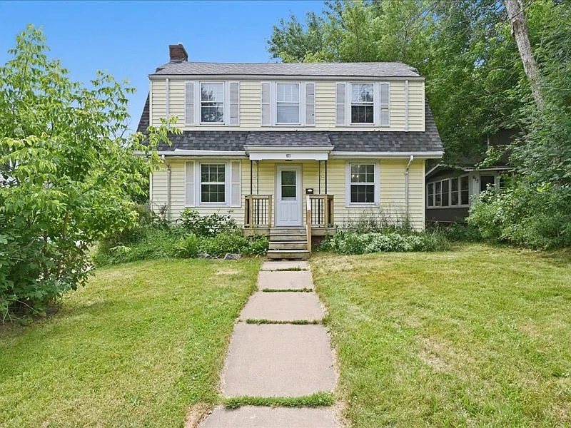 3 bed, 2.0 bath, 1844 sqft, $2,250 — Photo 1