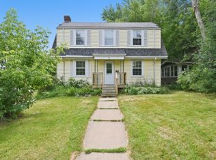 611 Lincoln Pkwy, Duluth, MN 55806