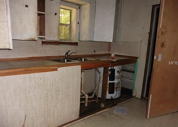 5th image of 3765 Jessup Ave