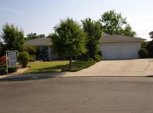2154 Walton Ave, Sanger, CA 93657