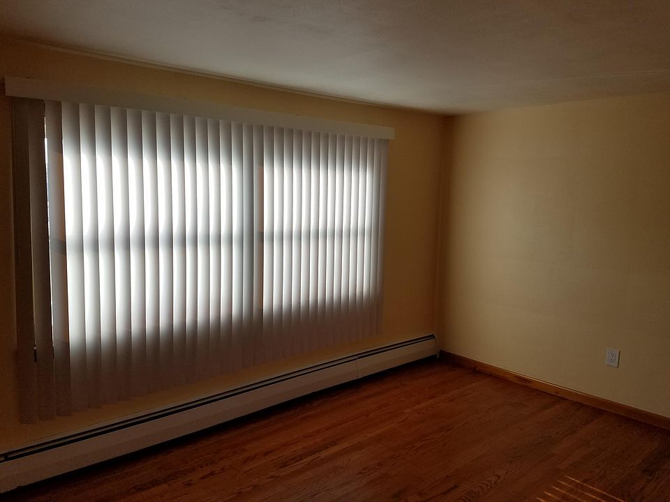 1st image of 108 W Hospital St #2