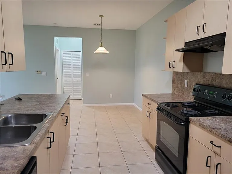 3569 Forest Hill Blvd #117 — Photo 14