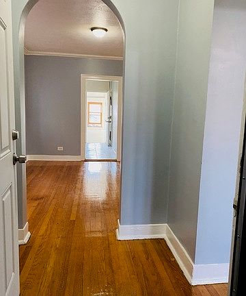 4th image of 5912 N Maplewood Ave APT 2