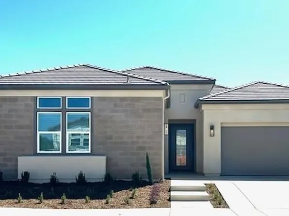 1684 Heirloom Ave, Clovis, CA 93619