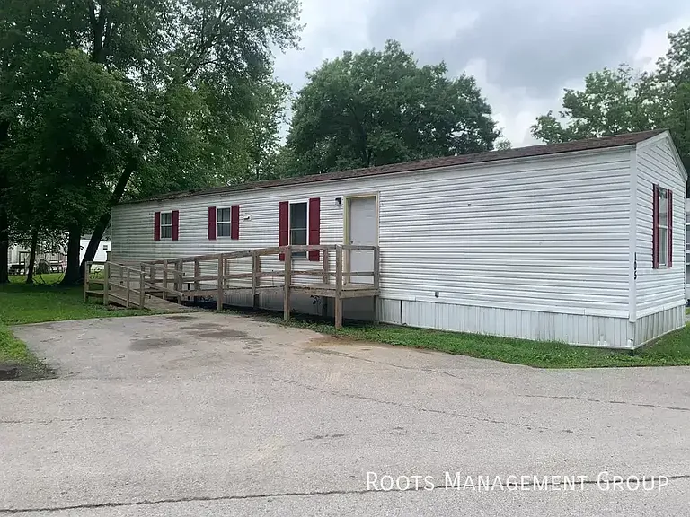 8725 Wabash Ave #105 — Photo 1
