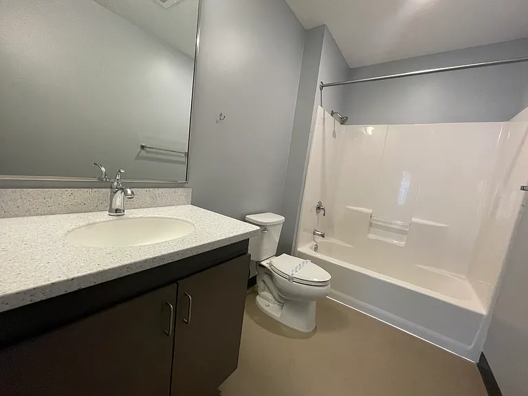 The Ridge at Eastern Trails Apartments — Photo 30