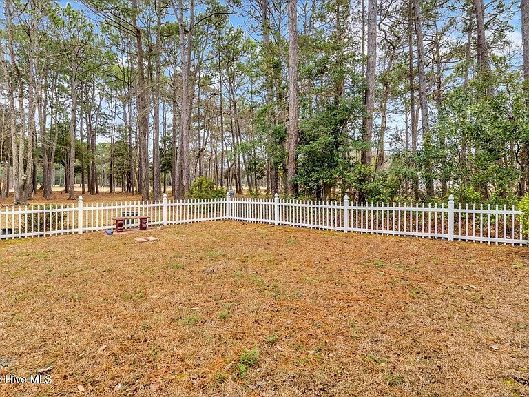 2 Saint Andrews Dr — Photo 16