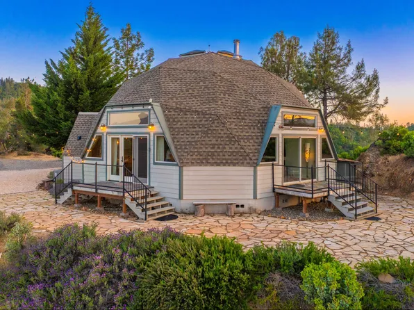 19028 Rocky Trl, Lakehead, CA 96051