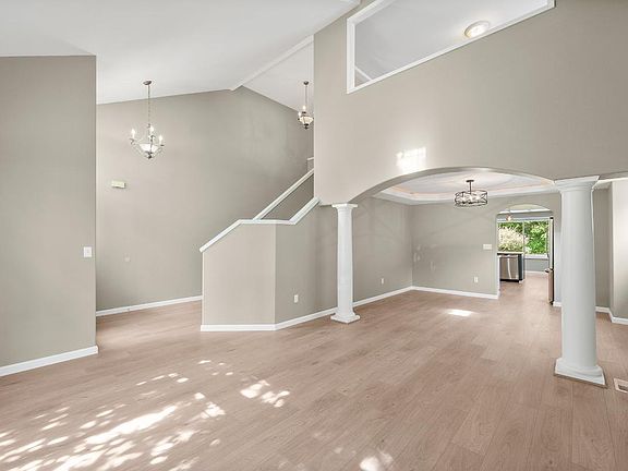 4th image of 16218 131st Avenue Ct E
