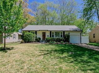 834 Poinsetta Ln, Saint Louis, MO