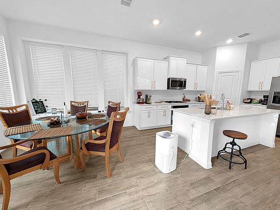 5th image of 8005 Lindheimer Ln