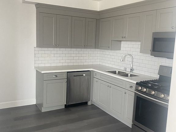 5th image of 4557 Rosewood Ave #4