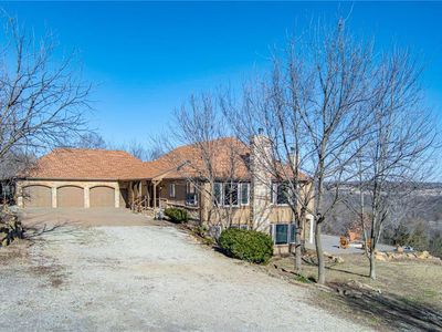 22528 Hatchell Rd, Tonganoxie, KS, 66086