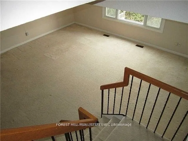 21 Red Maple Ct — Photo 8