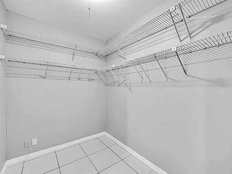 1713 Whitehall Dr #103 — Photo 26