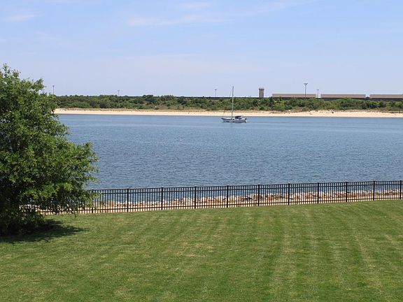 2nd image of 9566 Bay Front Dr