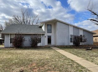 1231 Taurus Dr, Edmond, OK 73003