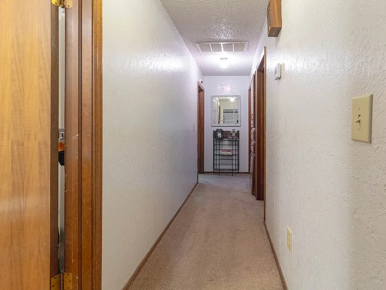 6100 Edendale Dr — Photo 16