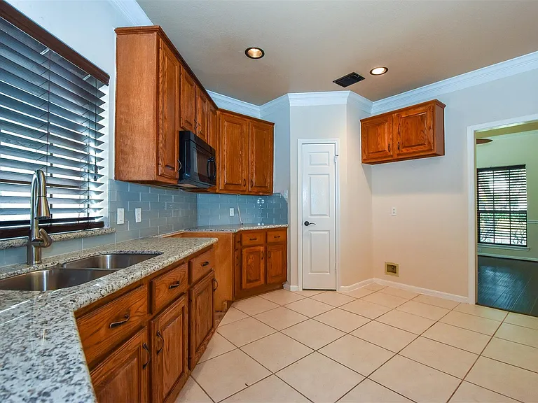 314 Spencers Glen Dr — Photo 13