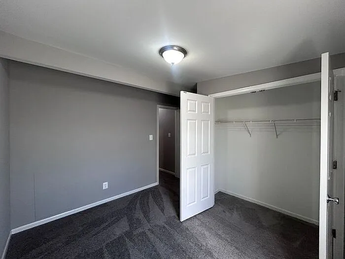599 N Bradford St — Photo 6