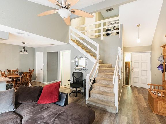 5th image of 1109 E Orangeburg Ave APT 2