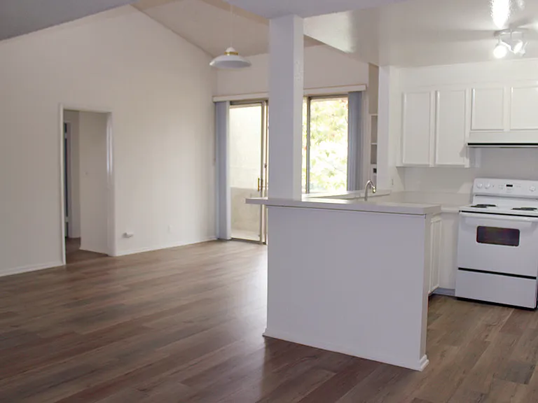 Barry Apartments — Photo 14