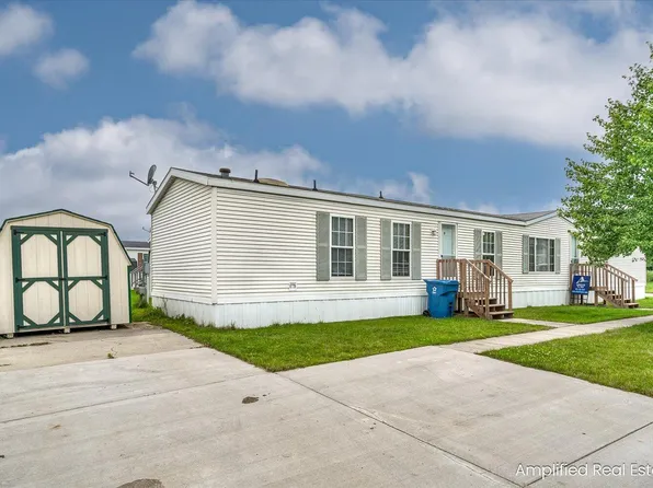 4358 Warwick St, Wayland, MI 49348