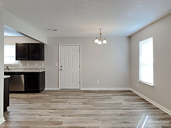 4th image of 2521 Bristlecone Dr
