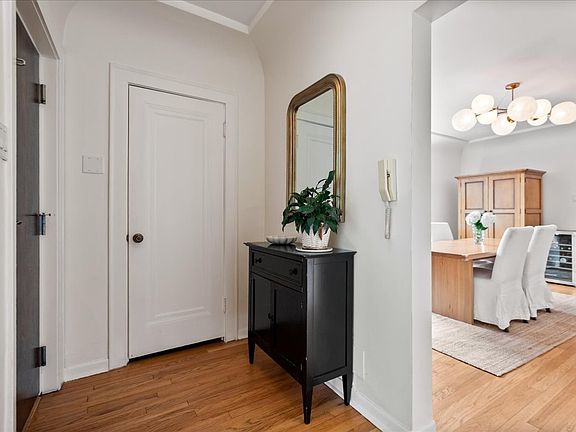 2nd image of 1918 Colfax St APT 3