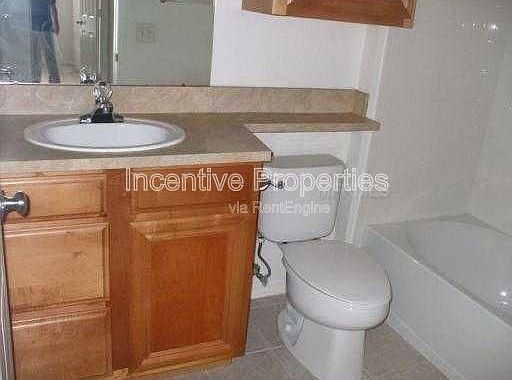 2nd image of 6119 Metrowest Blvd Unit 107