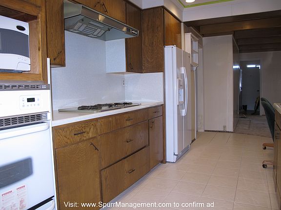 4th image of 4164 Conquista Ave