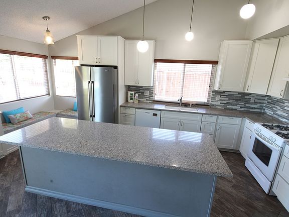 2nd image of 1615 Quiet Hills Dr