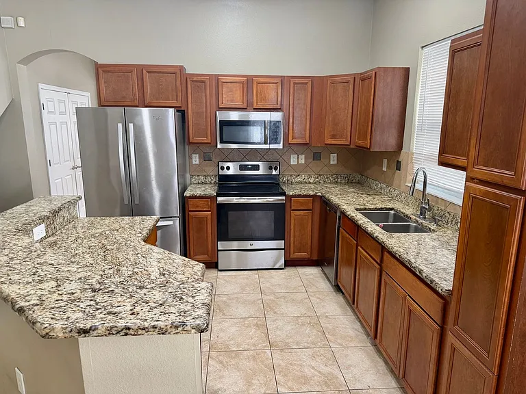 1808 E. Columbus Drive — Photo 13