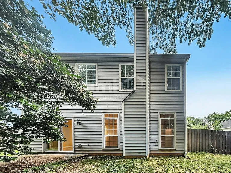 3151 Serenade Ct — Photo 16