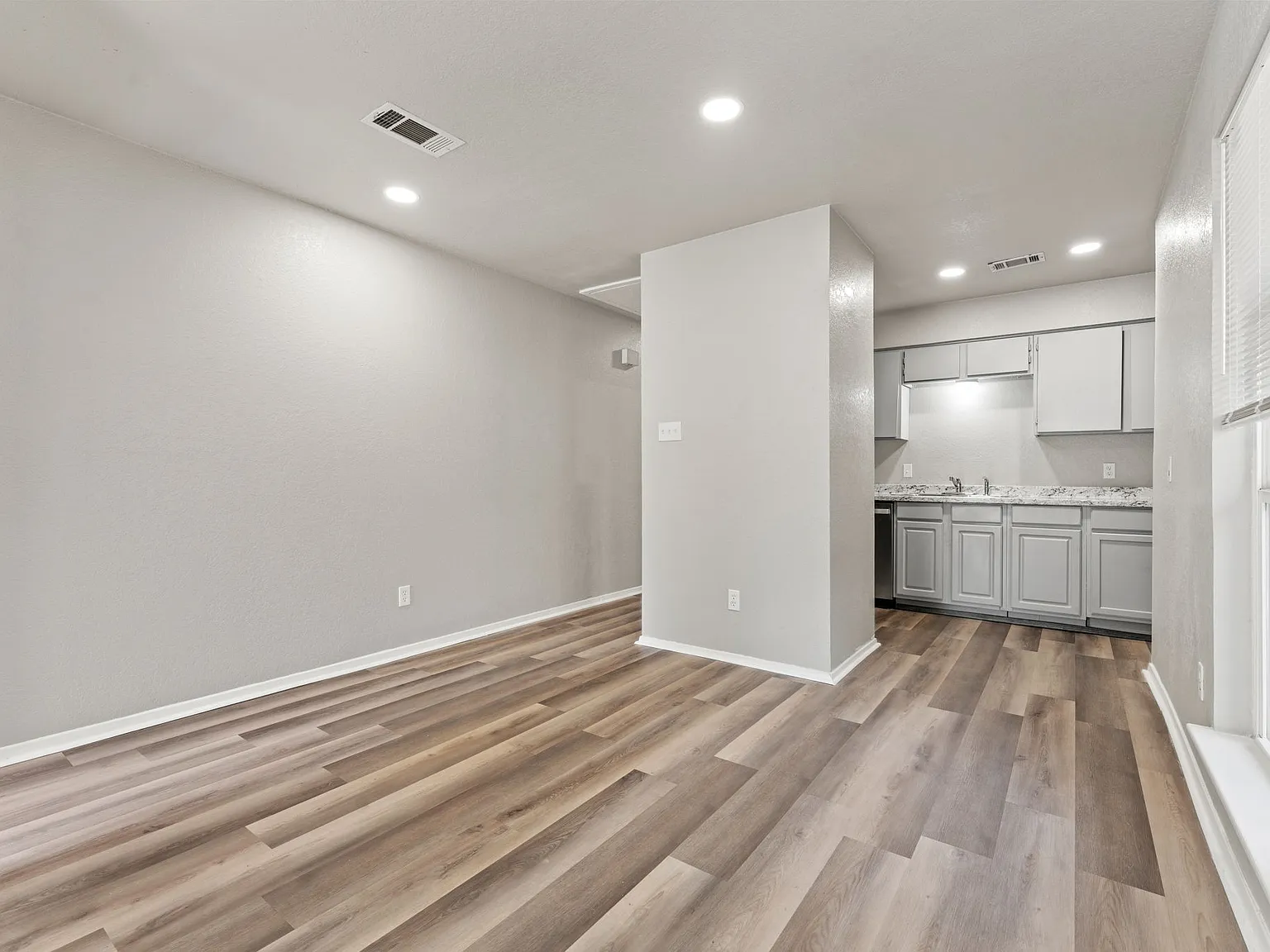 3 bed, 1168 sqft, $1,690 — Photo 4