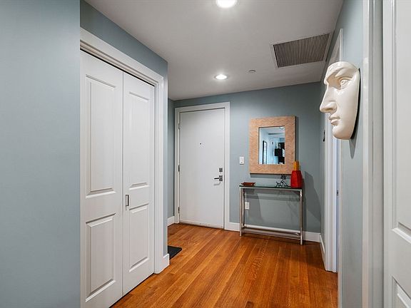 3rd image of 321 Hammond Pond Pkwy Unit 201