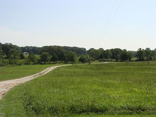 5th image of 1335 Kaylor Rd