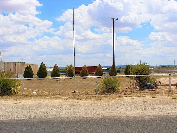 3rd image of 1851 W Gonzalez Loop